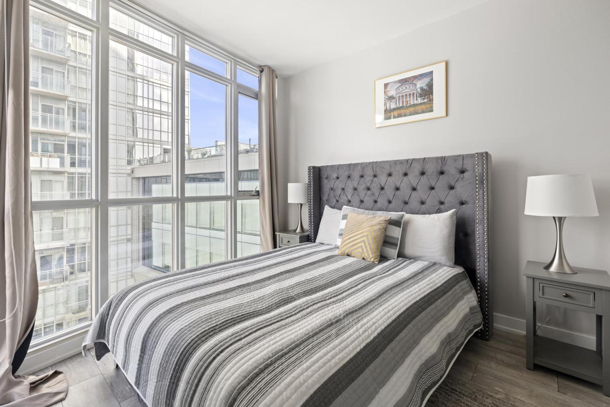 Globalstay Elegant Downtown Apartments Toronto Exterior photo
