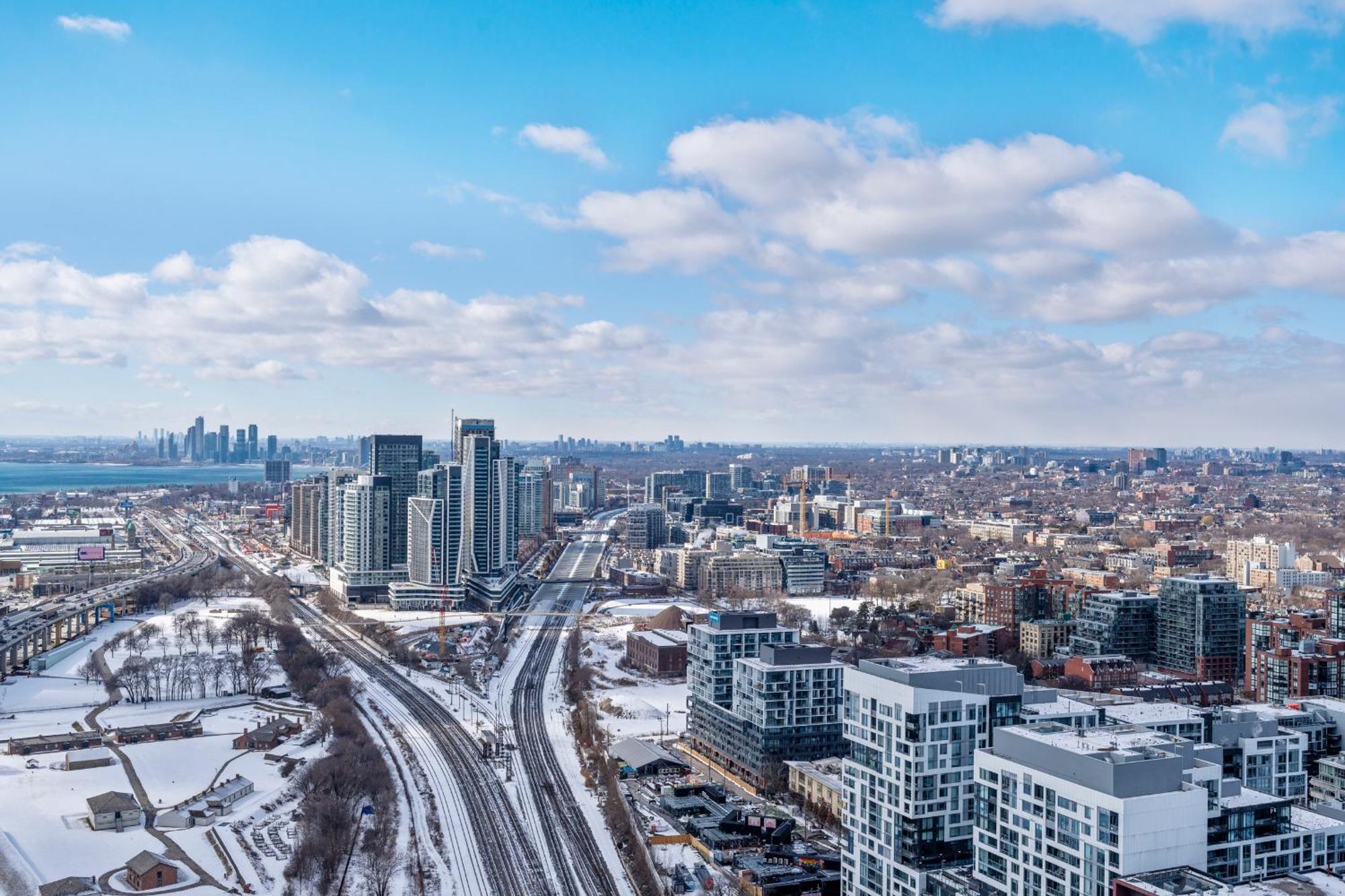 Globalstay Elegant Downtown Apartments Toronto Exterior photo