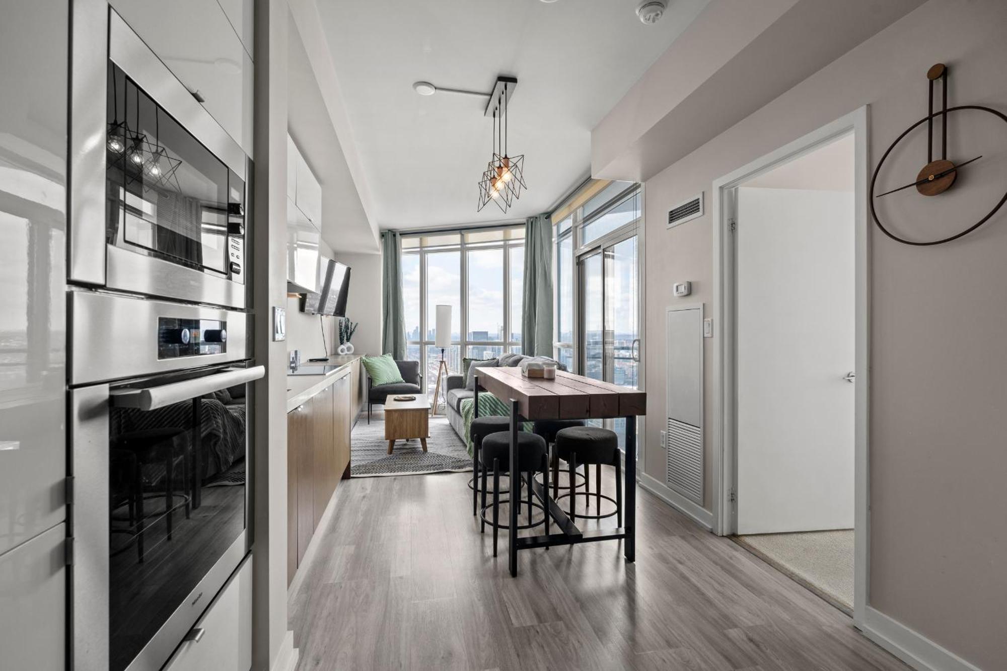 Globalstay Elegant Downtown Apartments Toronto Exterior photo