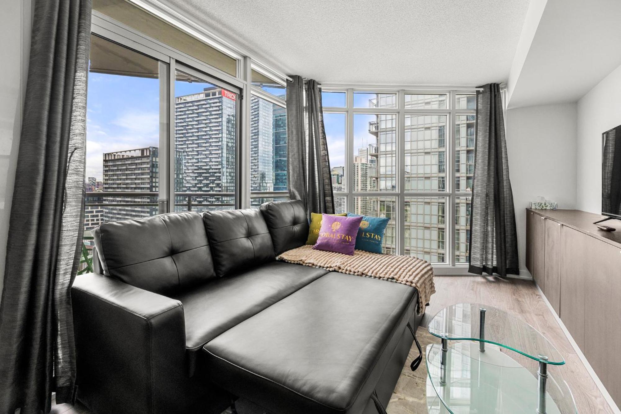 Globalstay Elegant Downtown Apartments Toronto Exterior photo