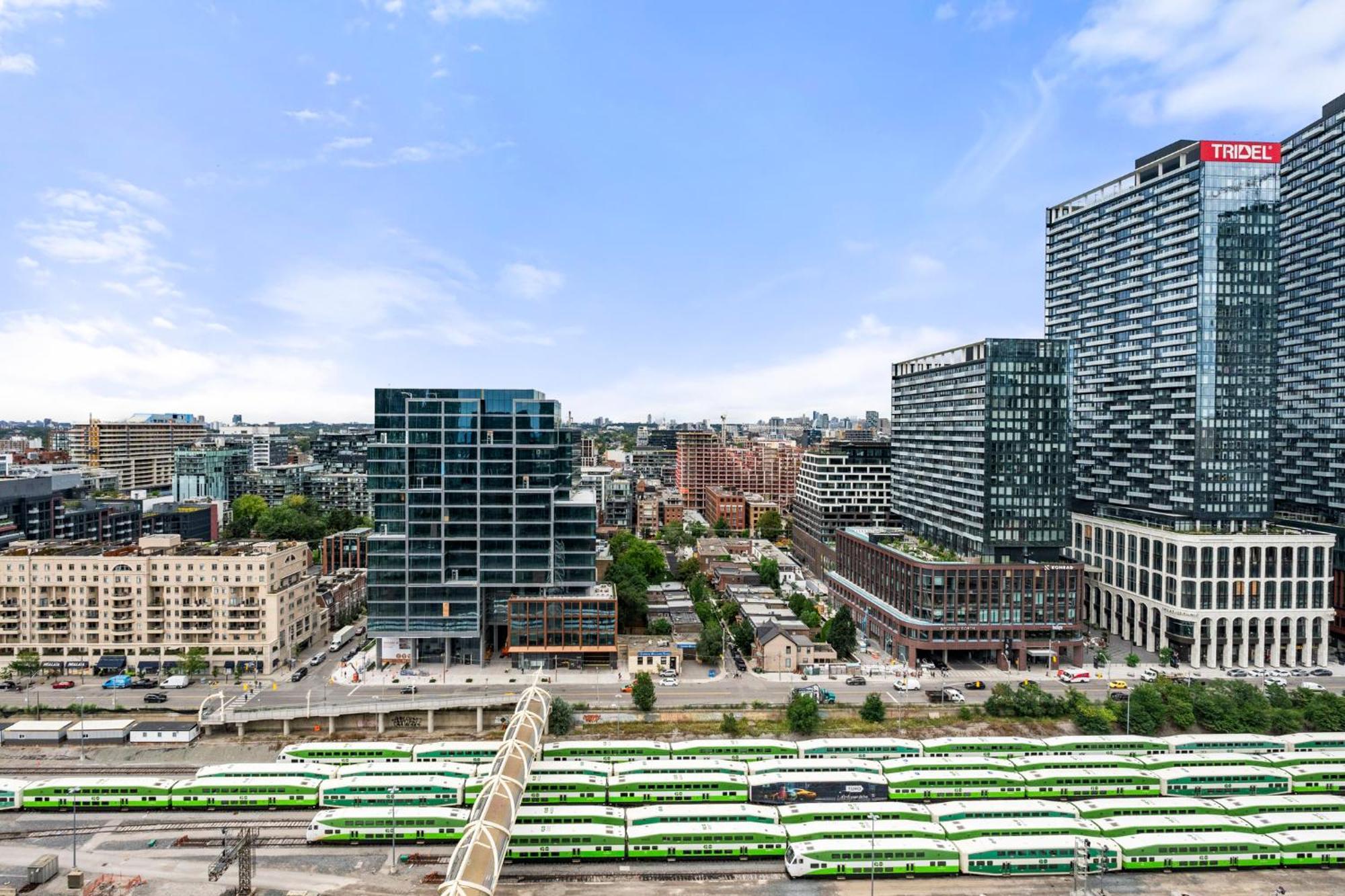 Globalstay Elegant Downtown Apartments Toronto Exterior photo
